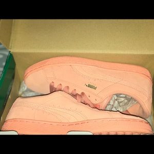 Authentic Pink Puma, Women’s sneakers Size 8